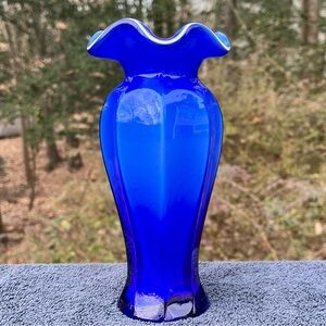 Beautiful vintage cobalt blue triple cased glass vase with ruffled edge